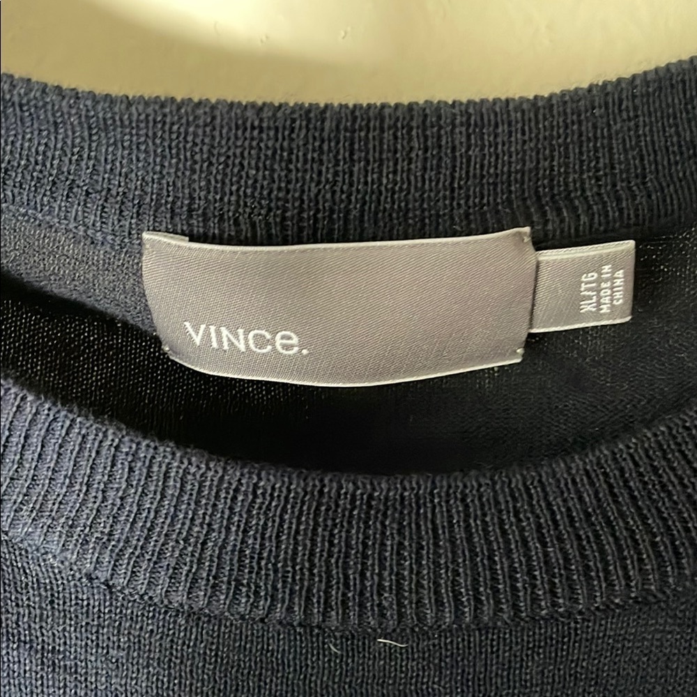 VINCE Mens Sweater Size XL Pullover Crew Navy w/ Stripes - Picture 3 of 7